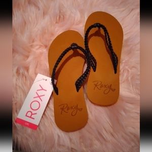 Girls sandals